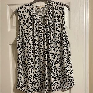 Stylish Black and White Leopard Print Blouse